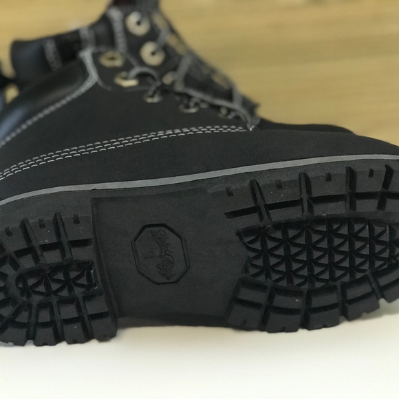 Children Boys Black Walking Boots New! - Picture 8 of 8